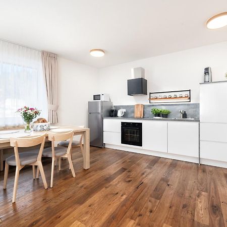 Apartmany Horska, Врхлабі Екстер'єр фото