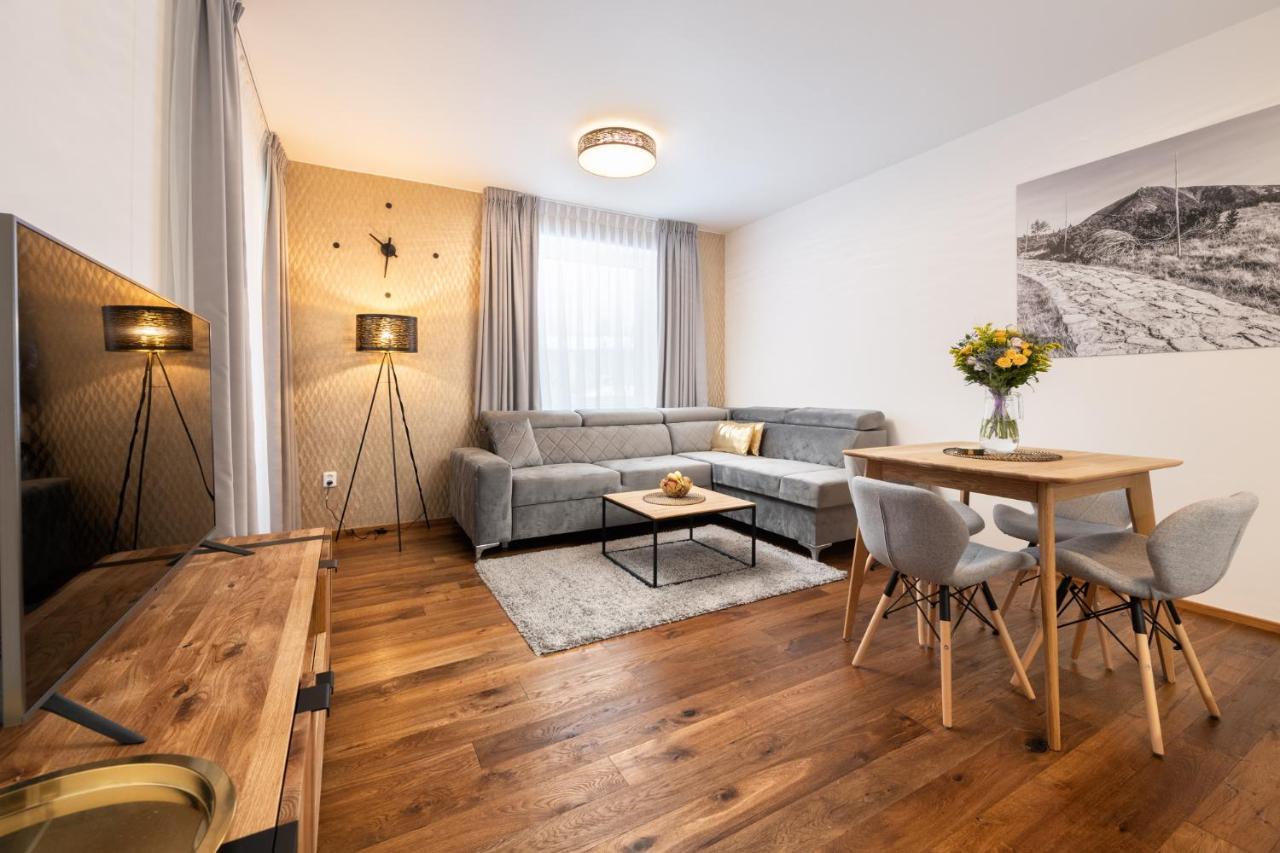 Apartmany Horska, Врхлабі Екстер'єр фото